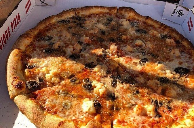 Christmas Cove and Pizza Pi Happy Hour Sail Tour - Who This Tour Fits Best—and Who Should Skip It