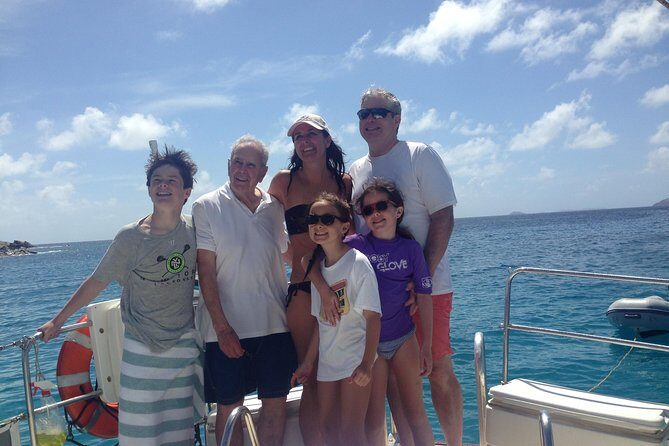Half Day Sail and Snorkel with the Turtles - Group Size and the Crowds at Turtles Cove