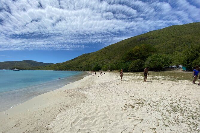 Snorkeling with Sea Turtles at St. Thomas - The 30-minute beach break at the end of the snorkeling