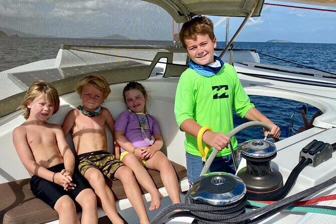 Turtles, Pizza Pi & Sunset trip - Crew energy, names you’ll keep hearing, and safety that’s not optional